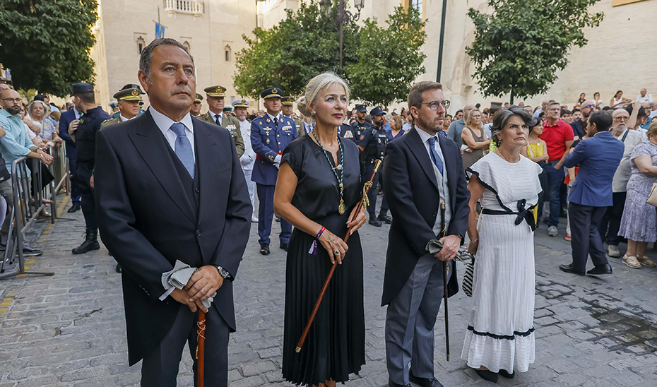 Patricia del Pozo asiste a la procesión de la Virgen de los Reyes  